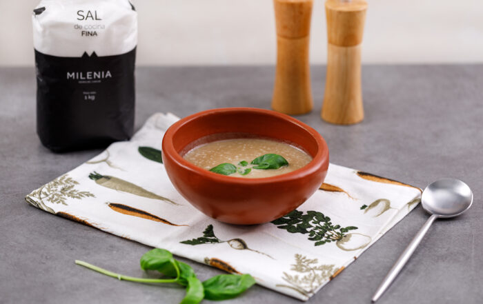 sopa de castañas con sal de cocina milenia