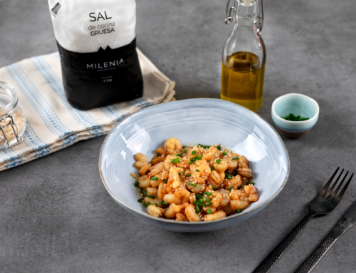 GAMBAS MARINADAS EN SALSA DE SOJA Y ACEITE DE SÉSAMO CON SAL DE COCINA GRUESA MILENIA