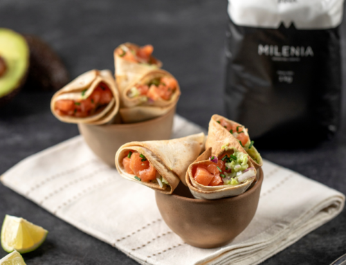 CONITOS RELLENOS DE GUACAMOLE Y SALMÓN AHUMADO