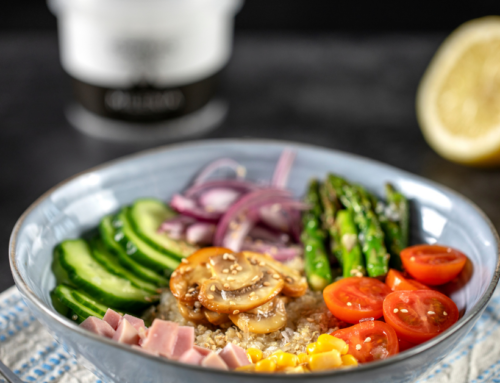 BOWL DE QUINOA CON VERDURAS Y PAVO